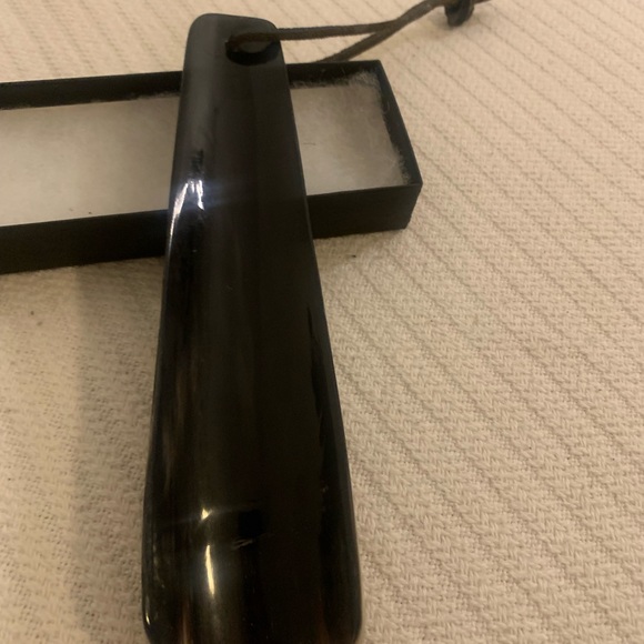 lucky franc’s Other - Black and Tan Shoe Horn